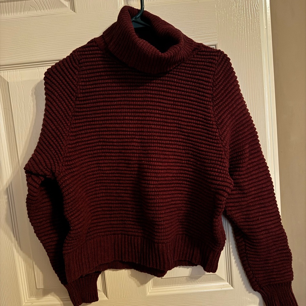 Madewell women’s sweater- medium